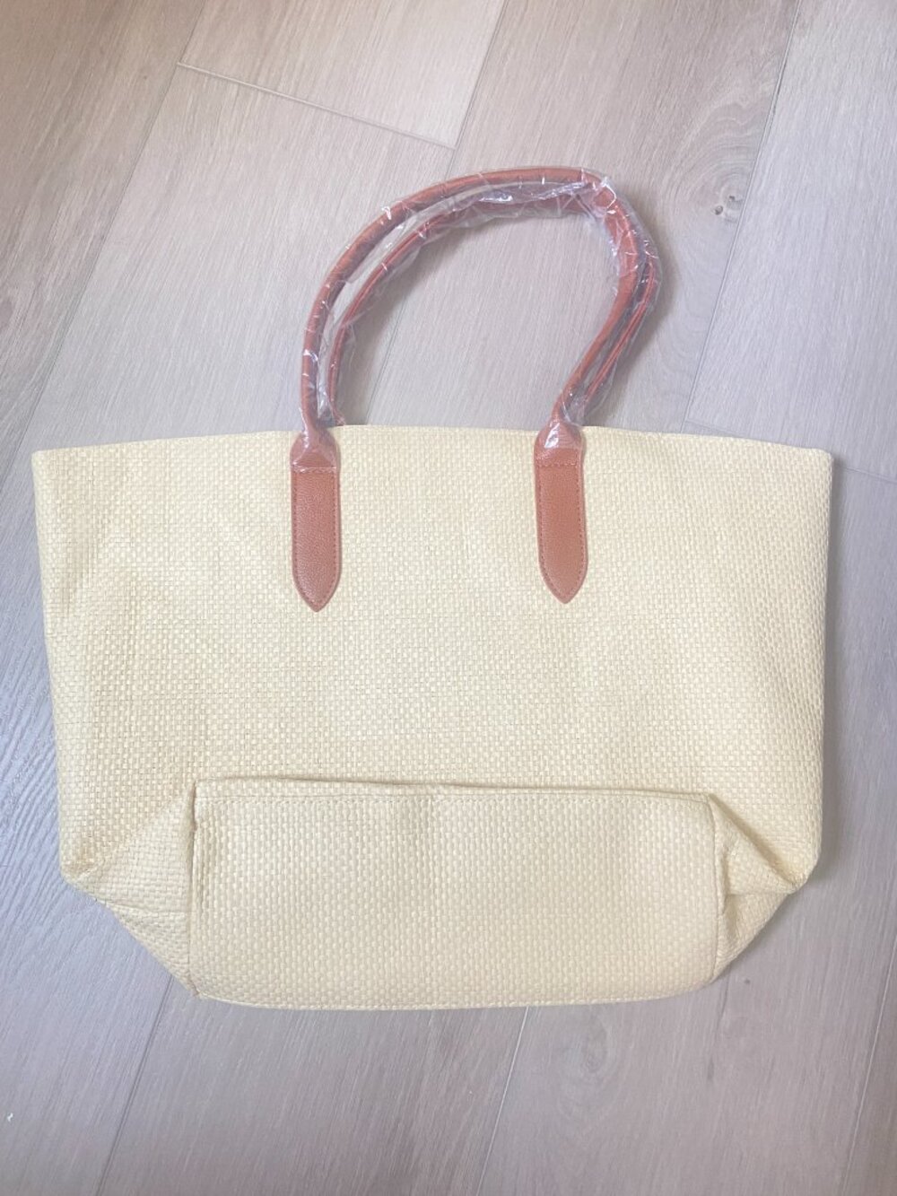 NEW Saks Fifth Avenue Summer Sun Sand Cream Straw Woven Beach Tote Bag